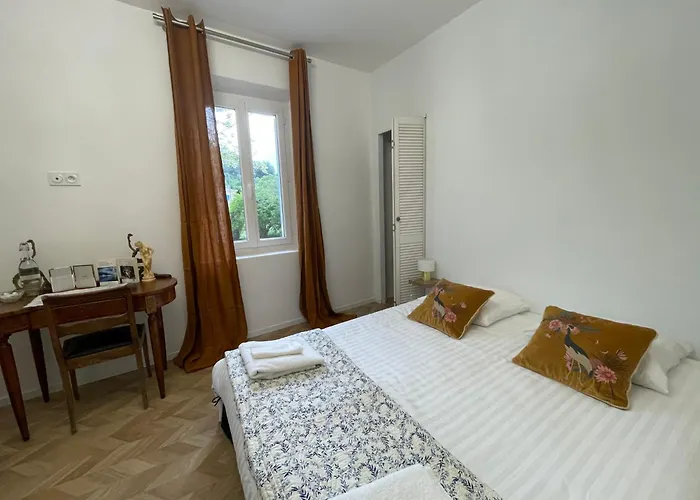 Panzió La Naronne Bandol